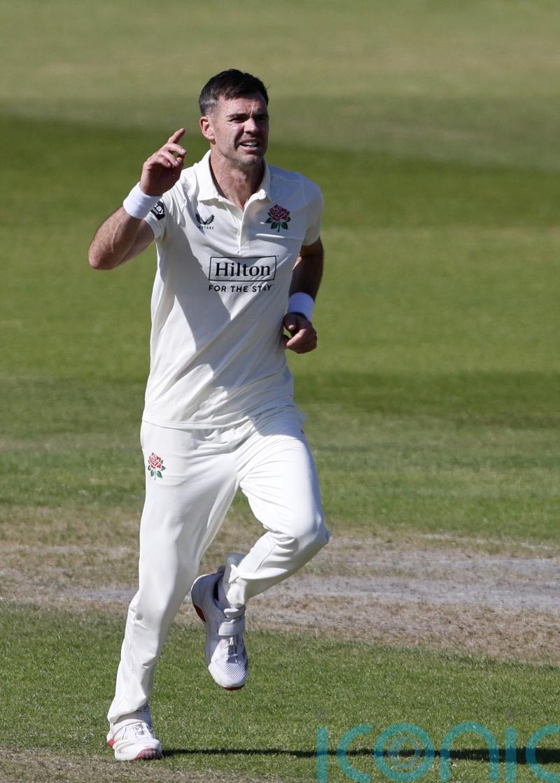 James Anderson signs new deal to play on with Lancashire