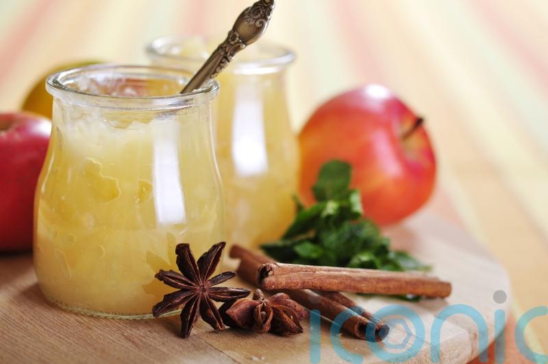 Get creative with garden-inspired home-made Christmas gifts