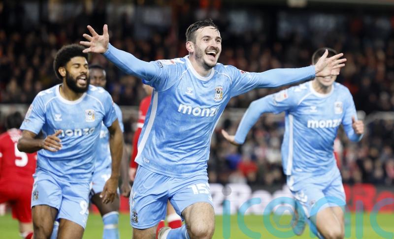 Liam Kitching and Ellis Simms score late to fire Coventry 10 points clear at top