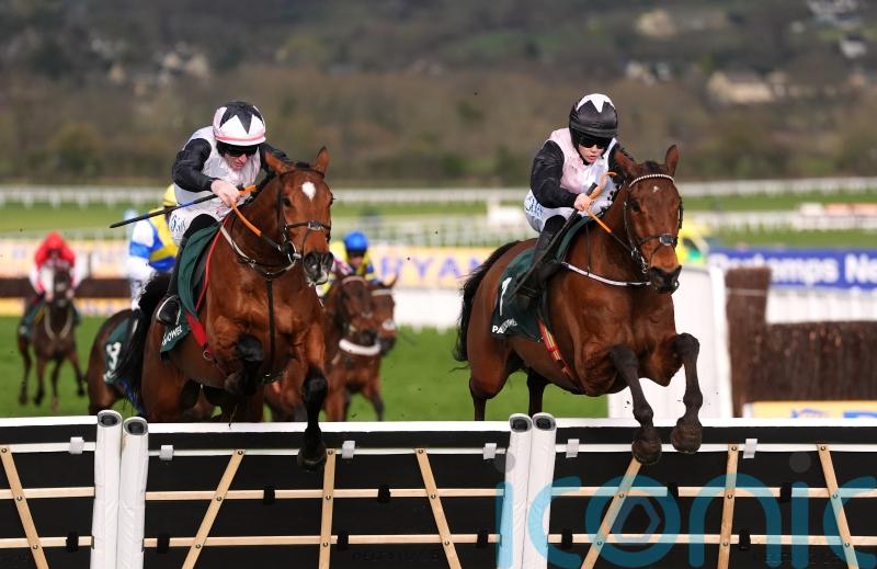 Bob Olinger poised for festive return