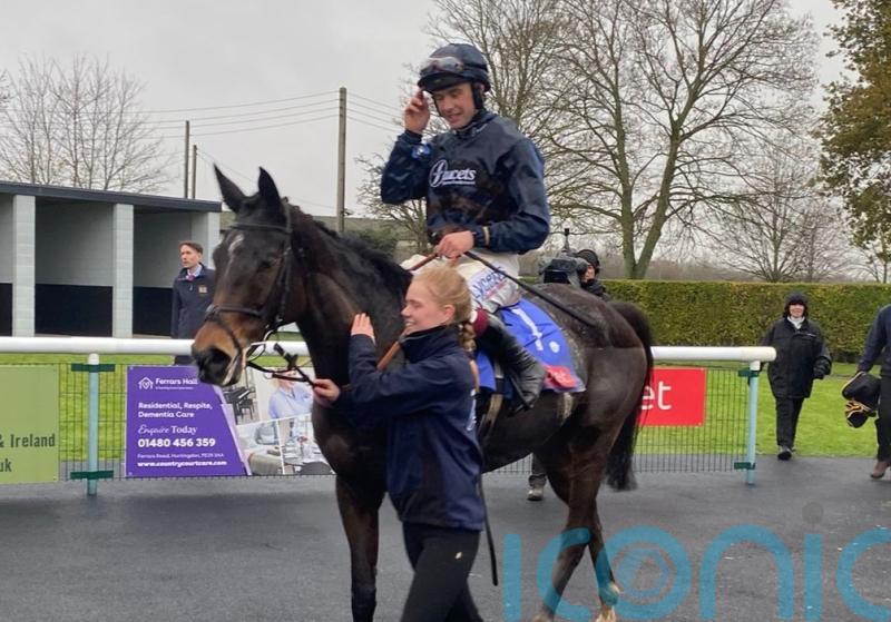 Djelo secures Kempton ticket with dominant Peterborough display