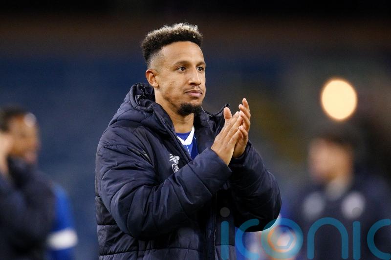 Callum Robinson&rsquo;s late goal earns Cardiff points at fellow high-fliers Stevenage