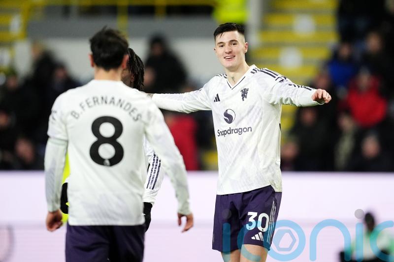 Benjamin Sesko scores twice but Darren Fletcher&rsquo;s Man Utd held by Burnley