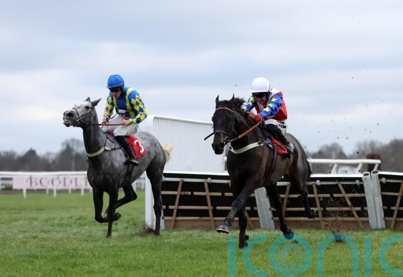 Baron Noir powers into Supreme reckoning with Kempton success