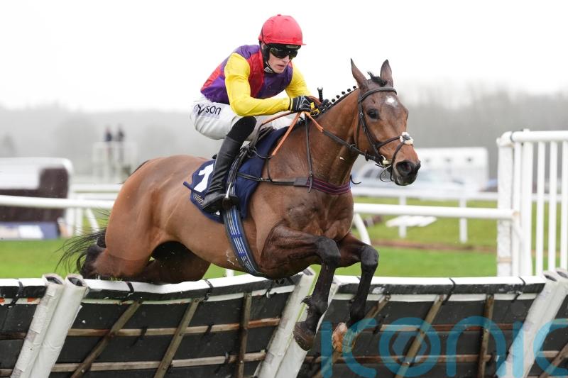 Sober Glory excels at Newbury