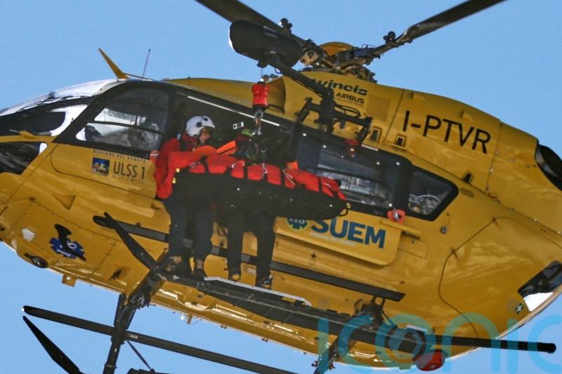 Lindsey Vonn airlifted off mountain after crashing in Olympic women&rsquo;s downhill