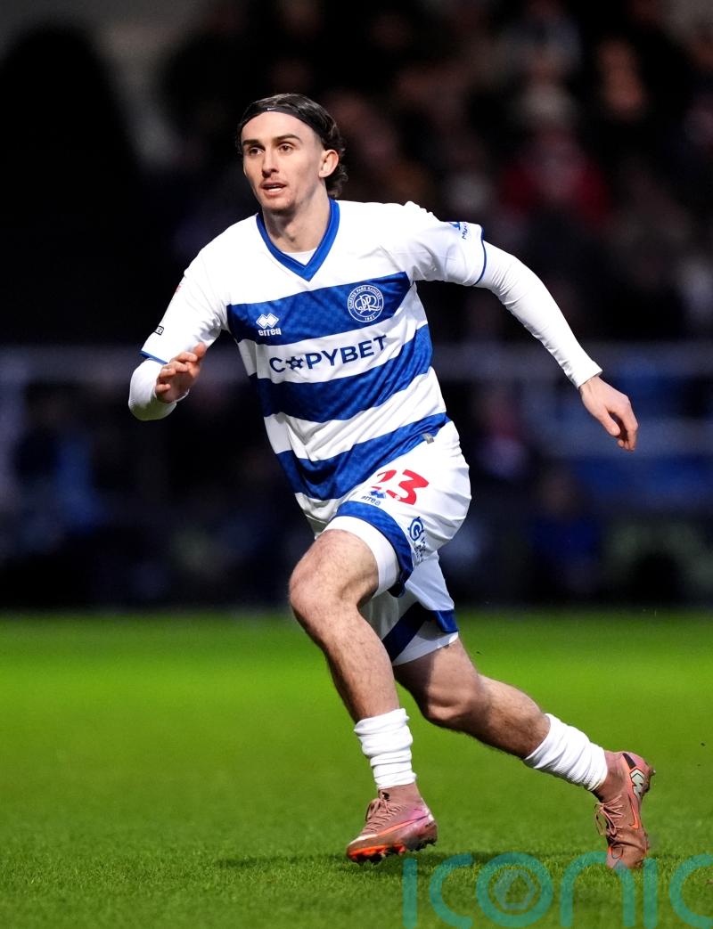 QPR keep play-off hopes alive with victory at Hull