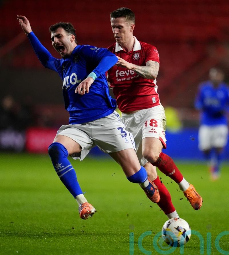 Watford close in on play-off places with victory at Bristol City