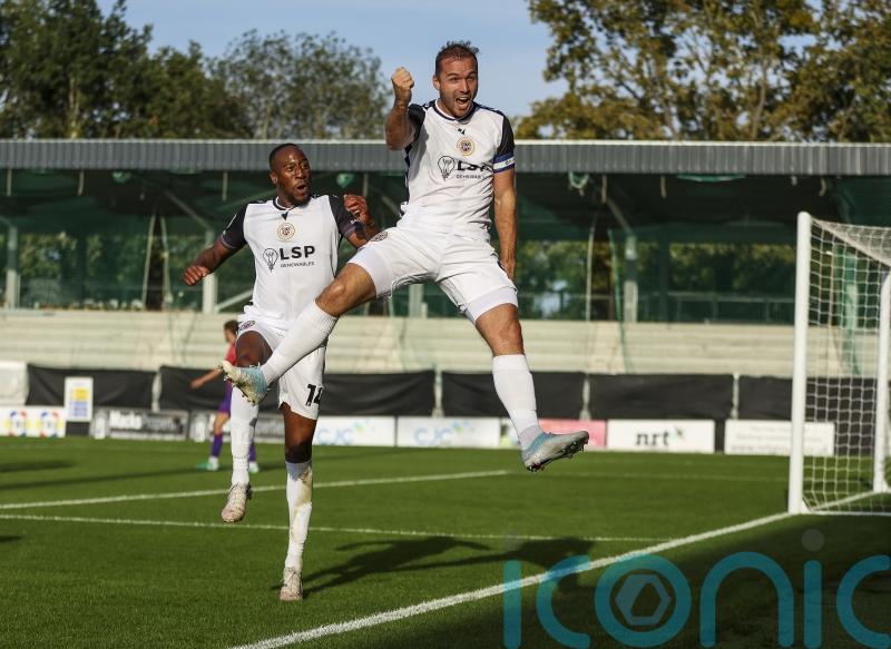 Michael Cheek brace keeps Bromley on track for promotion