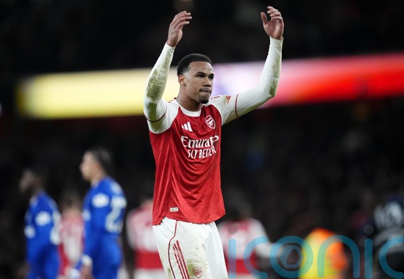 Monday&rsquo;s briefing: Arsenal survive late drama as Tottenham&rsquo;s worries deepen