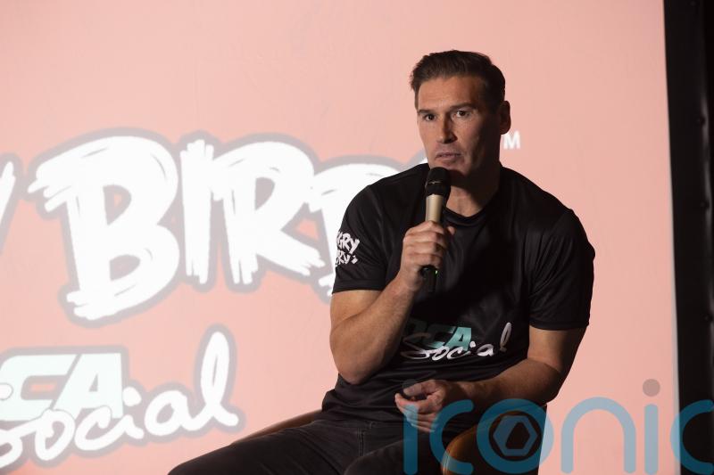 Gareth Barry: No asterisk should be next to James Milner&rsquo;s Premier League record