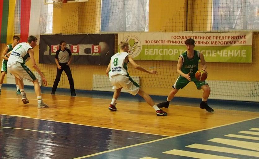 Oisin Rice in action for Ireland in Belarus 