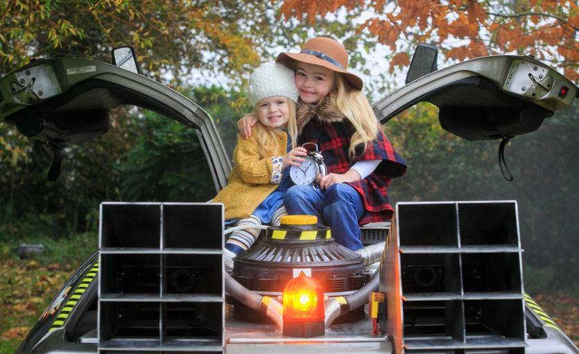  (L to R) Maisie Smyth (3) from Edenderry & Annabelle Smith (6) from Swords 