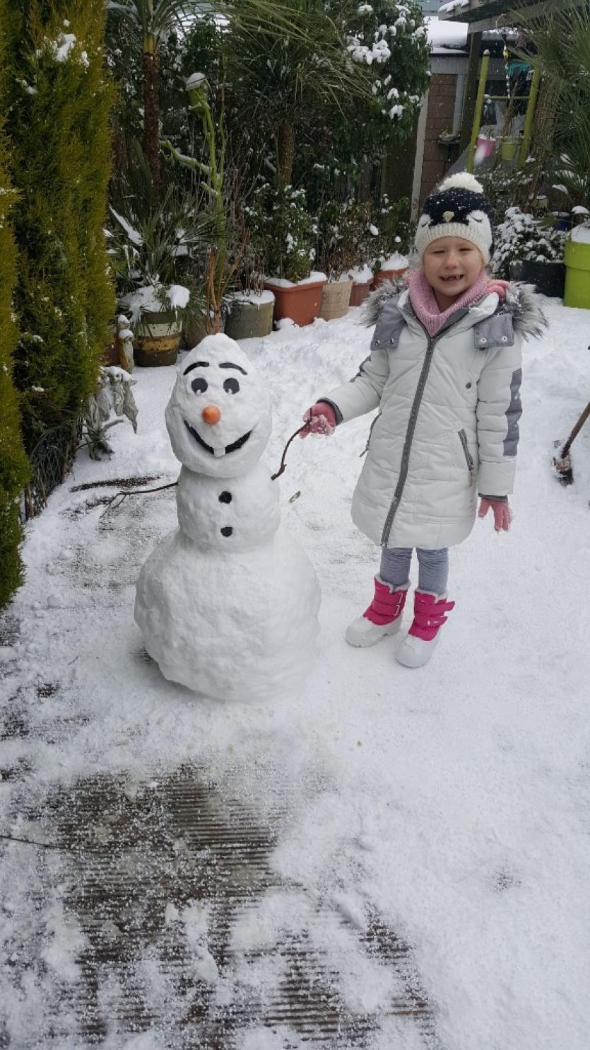 Snowman 16