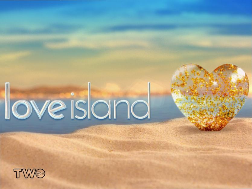 Stunning Longford model Maura Higgins to set temperatures sizzling as she joins Love Island 