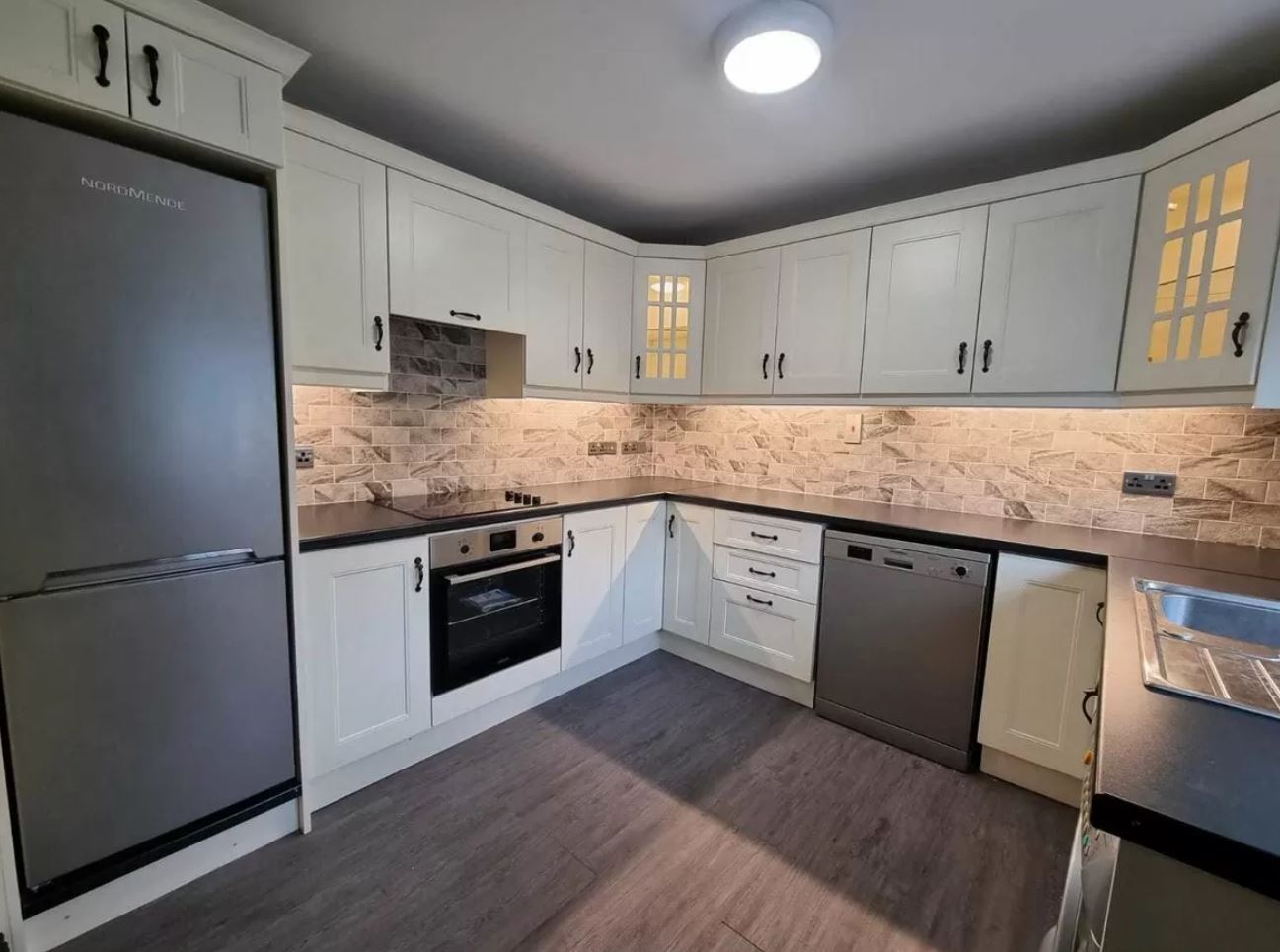 HOW MUCH? This one bedroom apartment in Tullamore is for rent an eye